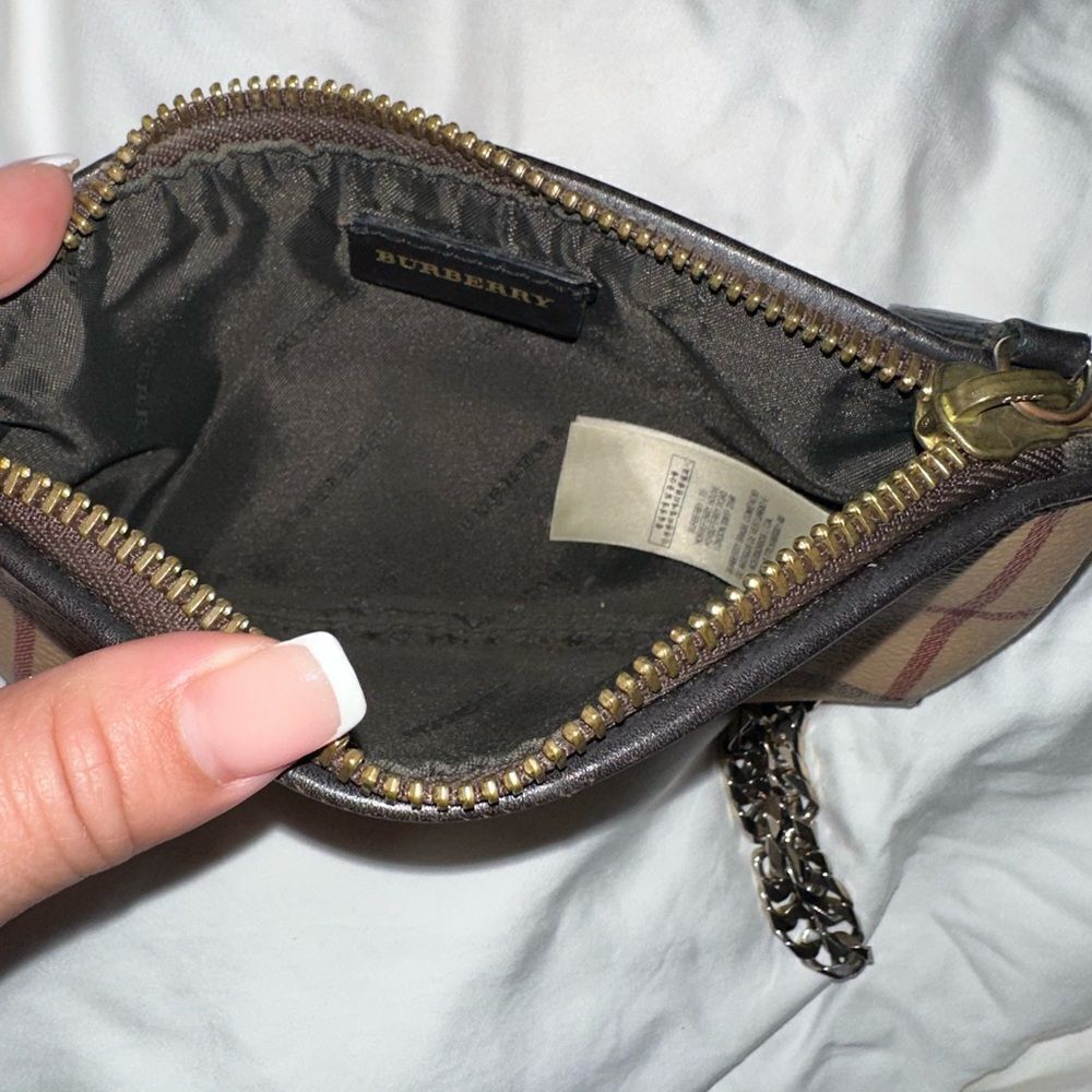 Burberry Clara Pochette - Picture 4 of 7